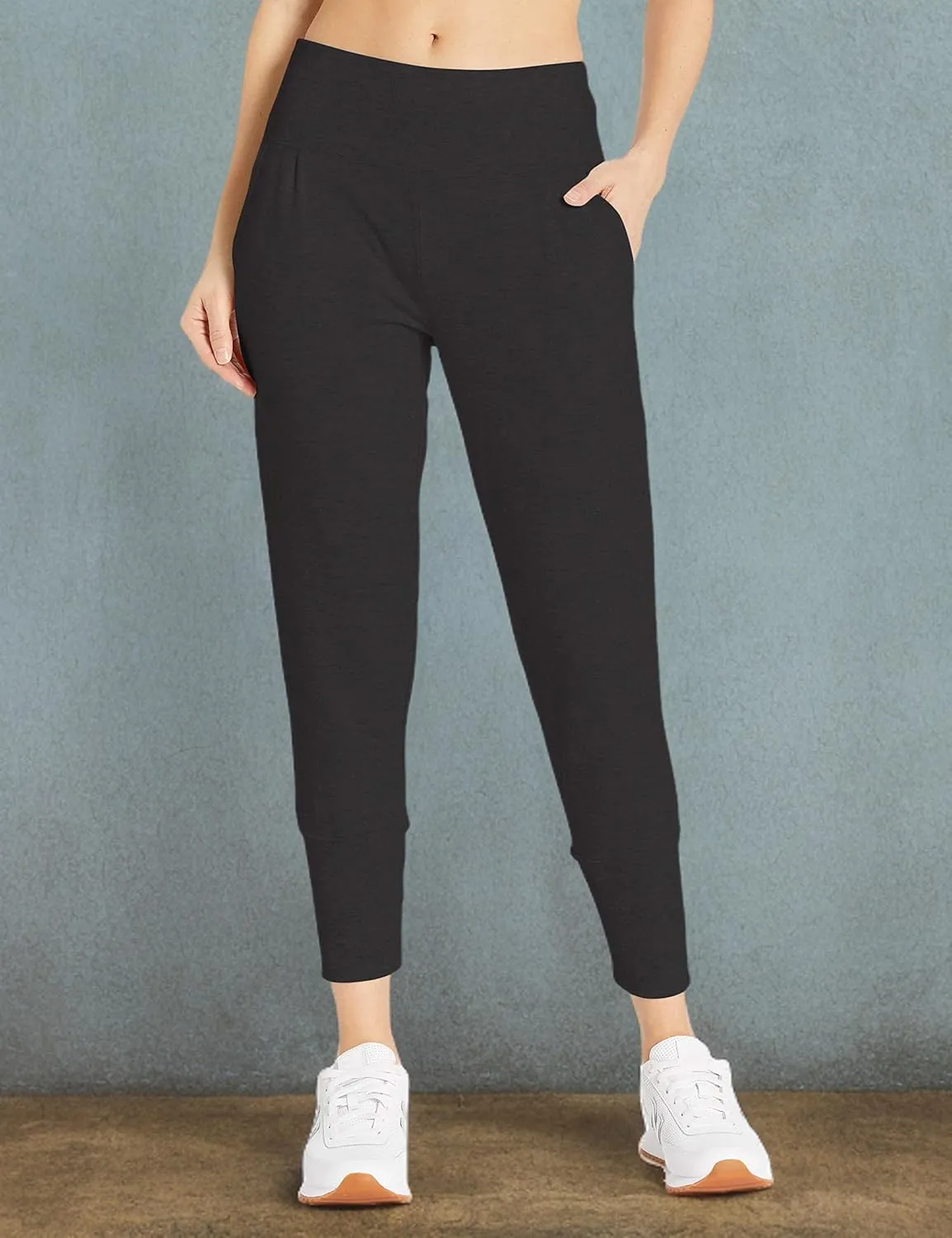 Danskin Women's Slim Tapered Jogger