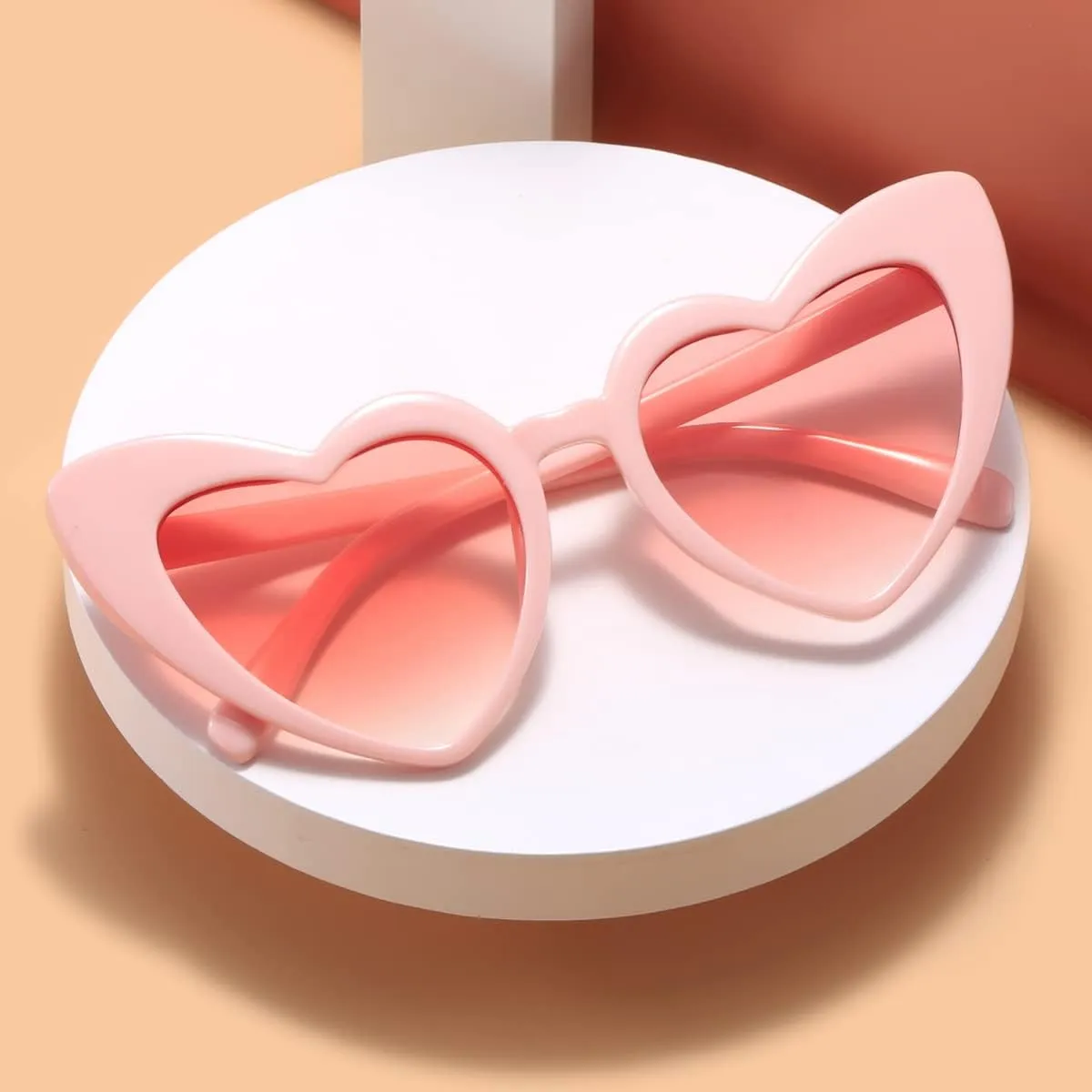Heart Shaped Sunglasses for Women,Vintage Cat Eye Mod Style Retro Glasses UV4008805-purple