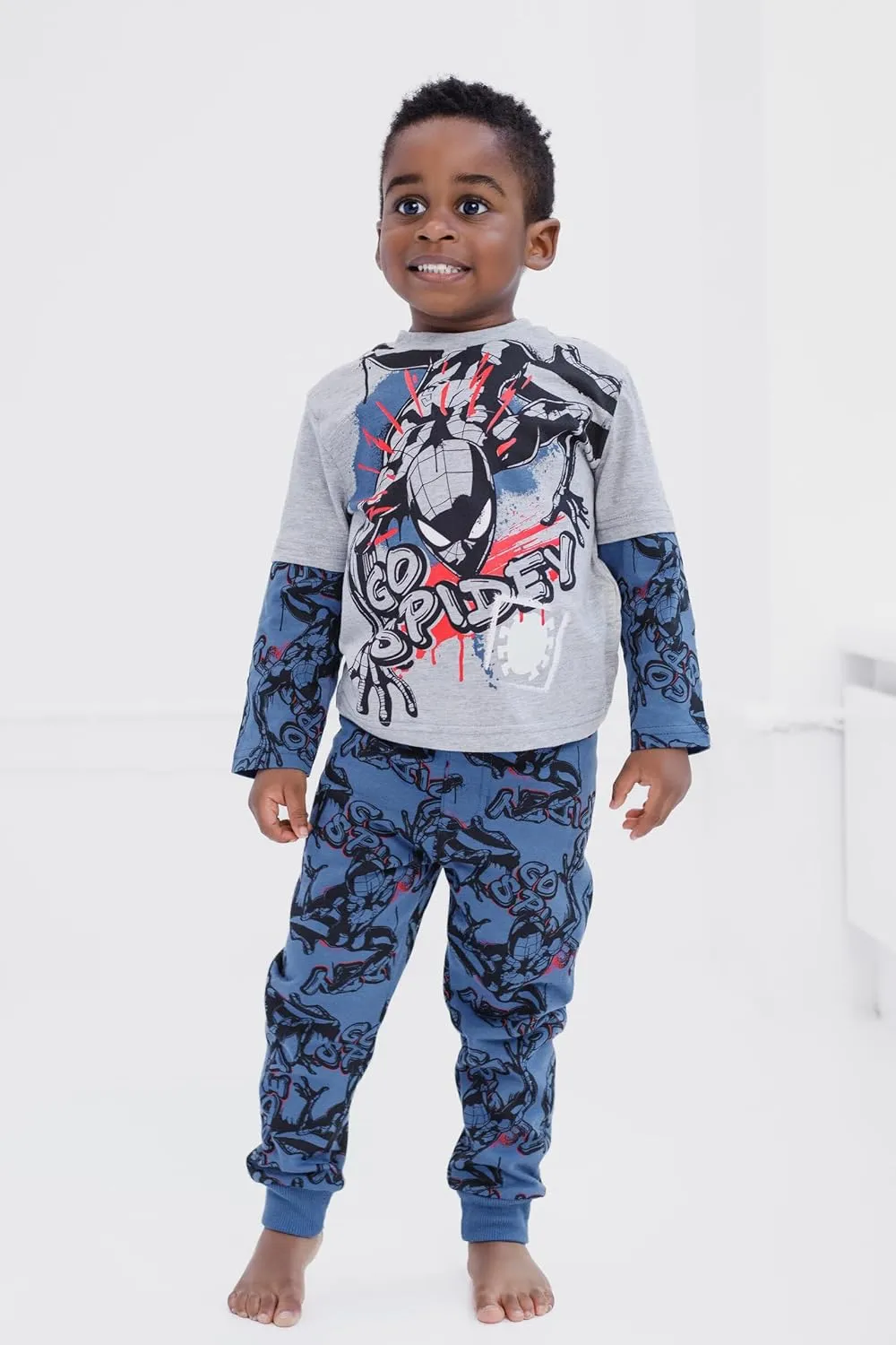 Marvel T-Shirt and Fleece Pants Outfit Set Toddler to Big Kid Sizes (2T - 14-16)