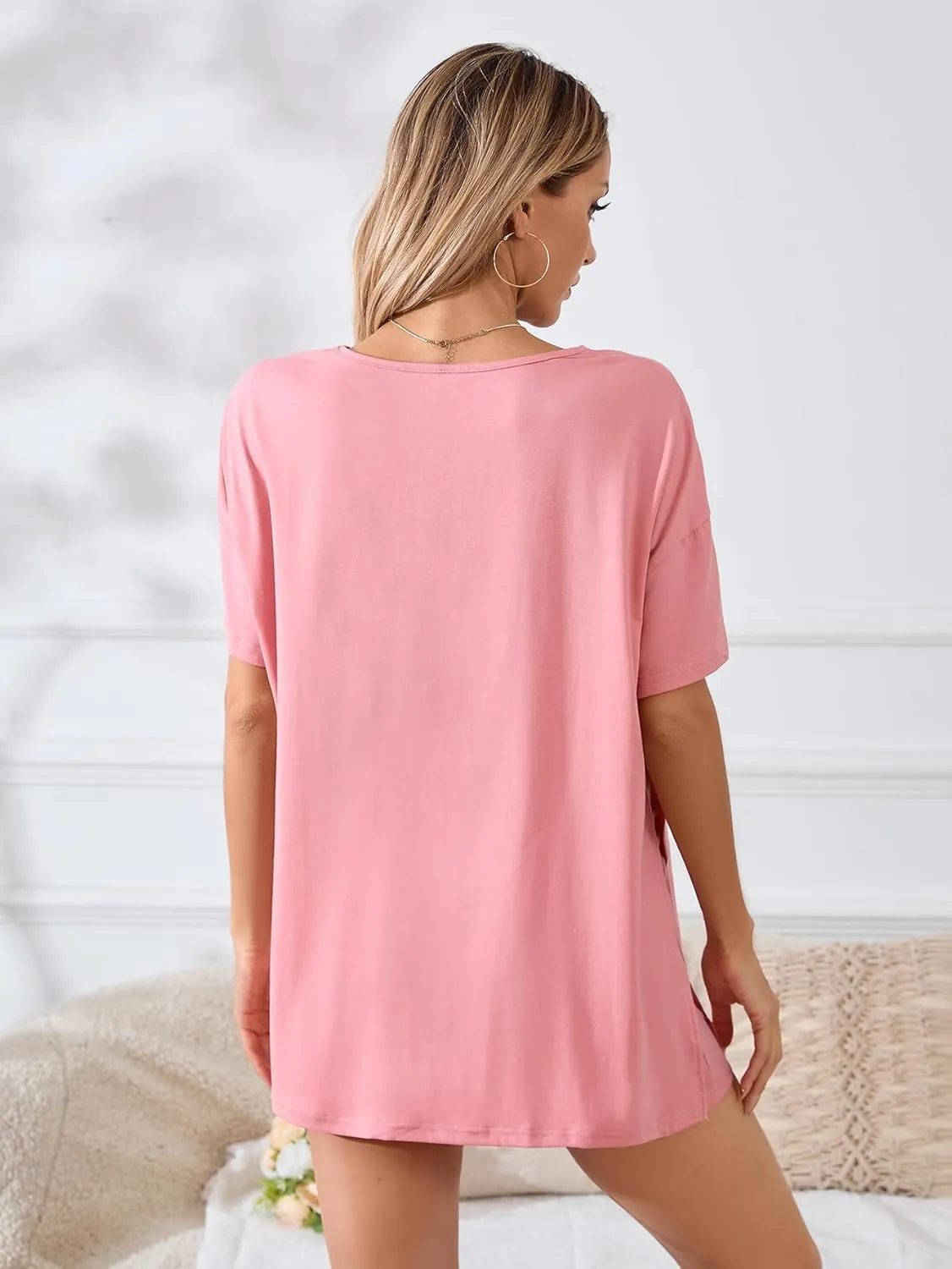 OYOANGLE Women's Maternity 2 Piece Outfits Short Sleeve Split Hem Tee Shirt and Shorts Set