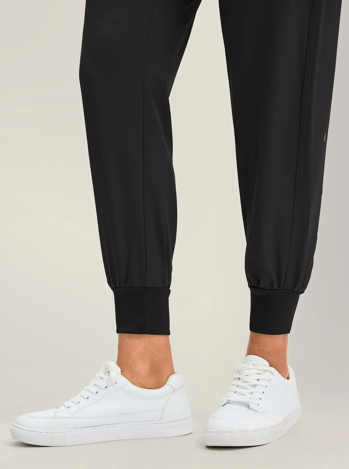 Soothfeel Women's Joggers with Zipper Pockets Lightweight Running Gym Travel Casual Workout Athletic Joggers Pants for Women