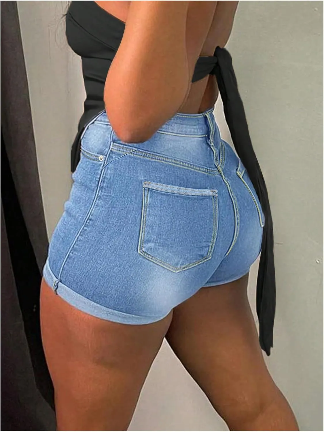Verdusa Women's High Waisted Jean Shorts Straight Leg Mini Denims Shorts with Pockets