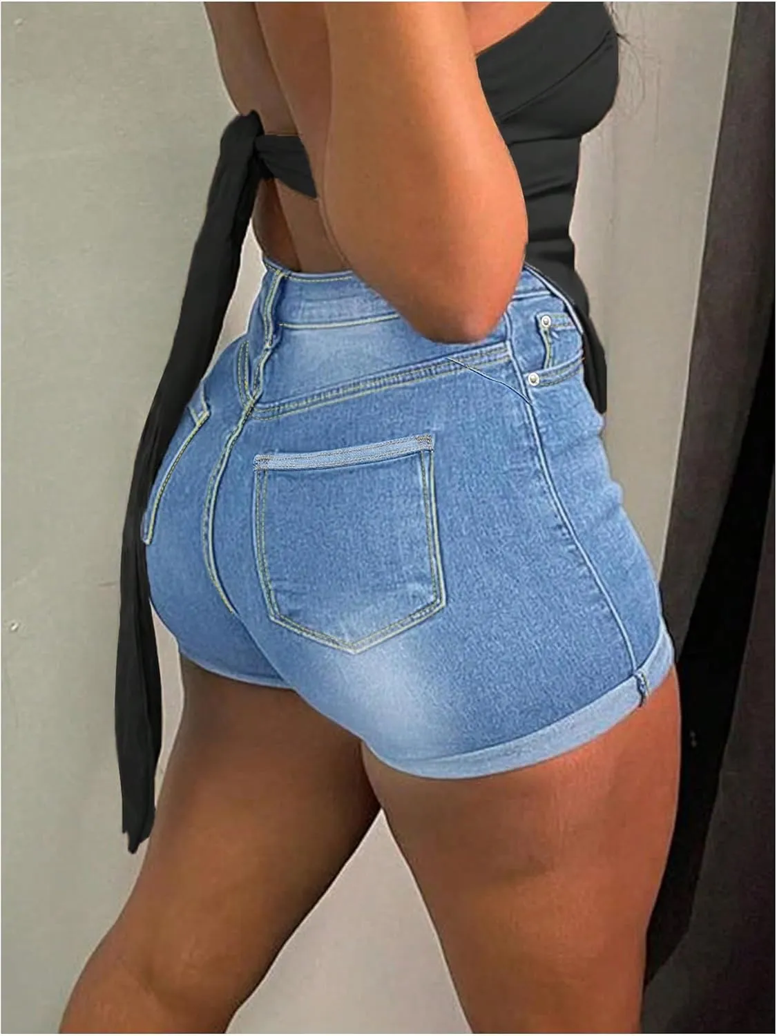 Verdusa Women's High Waisted Jean Shorts Straight Leg Mini Denims Shorts with Pockets
