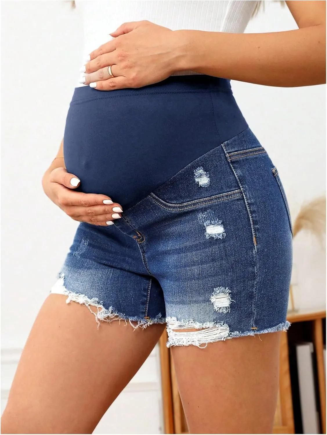Women's Maternity Ripped Raw Hem Skinny Shorts Elastic Waist Jeans Pregnant Denim Shorts